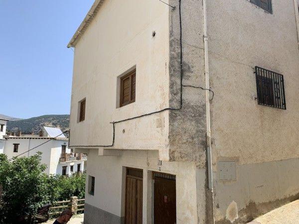 Частный шале на продаже в Casa o chalet en Calle Gracia, Alpujarra de la Sierra, Альпухарра-де-ла-Сьерра photo 1
