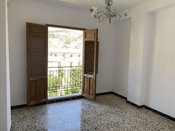 Частный шале на продаже в Casa o chalet en Calle Gracia, Alpujarra de la Sierra, Альпухарра-де-ла-Сьерра thumbnail 2