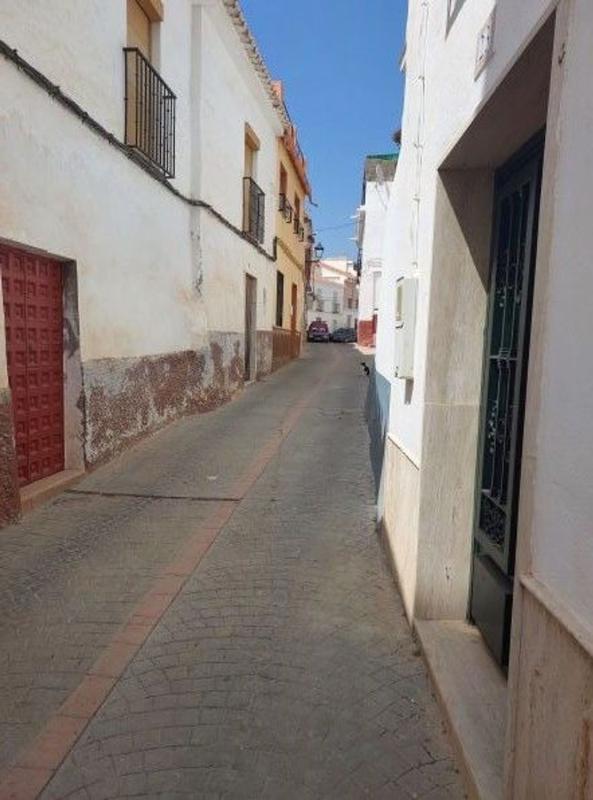 Propiedades en venta y alquiler en España photo 1