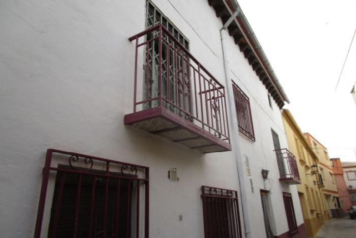 Propiedades en venta y alquiler en España photo 1