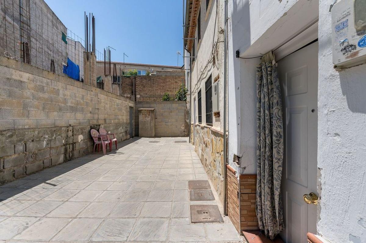 Venta de chalet independiente en Casa o chalet en Calle Samaniego, Santa Fe, Santa Fe
photo 3