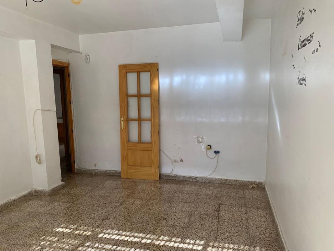 Sale of apartment in Piso en Calle Santa Barbara, Orgiva, Orgiva
 photo 2
