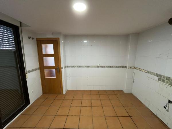 Chalet independiente en venta en Casa o chalet en Calle Colomera, Olivares, Olivares
 photo 4