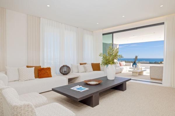 Продажа квартиры на Piso en Calle Torrevigía, 4, La Concha-Resina Golf, Estepona, Эстепона
 photo 1