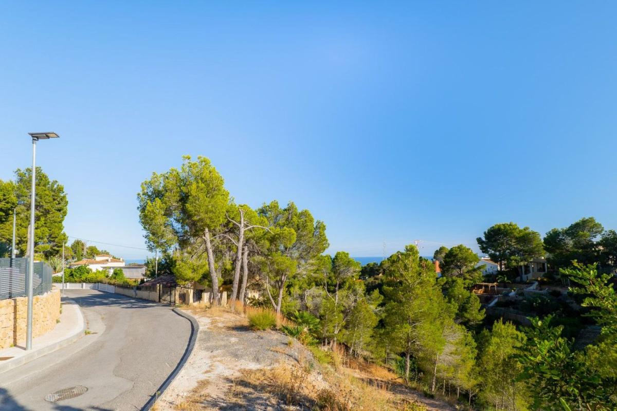 Land for sale in Altea, Alicante photo 1