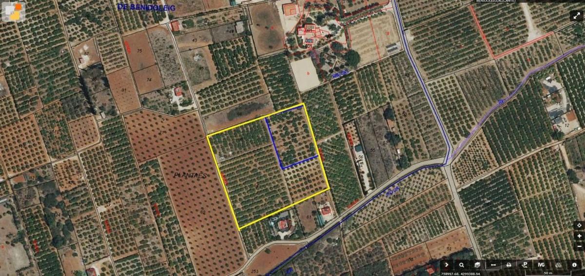 Terreno en venta en Benidoleig, Alicante photo 2