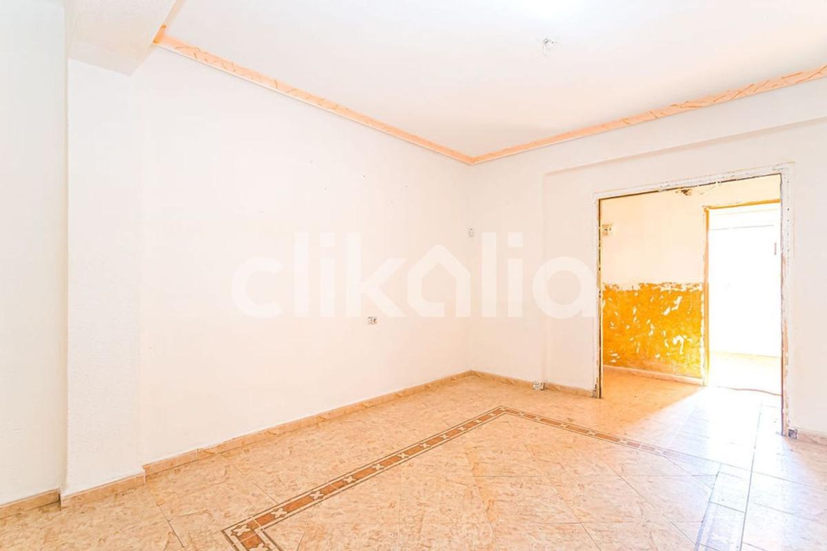Sprzedaż mieszkania w Piso en Calle Villena, Centro, Elda, Elda
photo 2