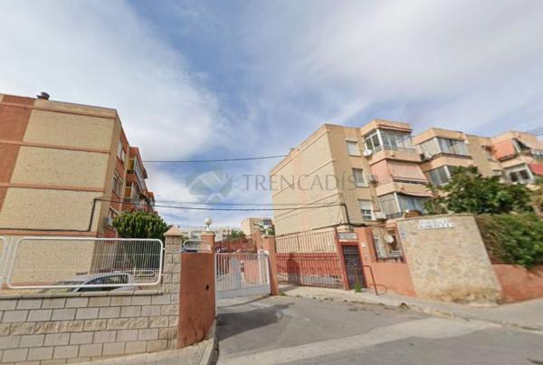 Venta de piso en Piso en Calle Salvador Allende, Juan XXIII, Alicante / Alacant, Alicante / Alacant
photo 1
