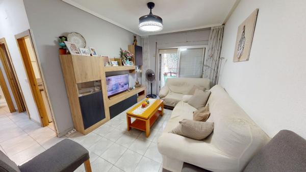 Venta de piso en Piso en Artesania, Colonia Requena - Virgen del Carmen, Alicante / Alacant, Alicante / Alacant
thumbnail 1