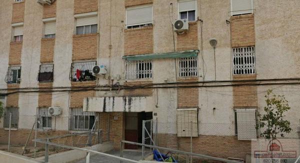 Venta de piso en Piso en Pasaje Poeta Balart, Juan XXIII, Alicante / Alacant, Alicante / Alacant
thumbnail 1