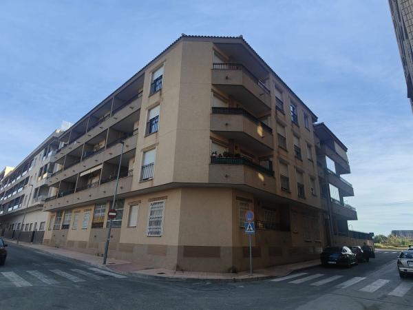 Продажа квартиры на Piso en Dr.Greg.Marañon, Albatera, Албате́ра
 photo 1