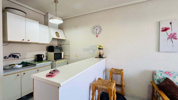 Sale of flat in Piso en La Siesta - El Salado - Torreta, Torrevieja, Torrevieja
thumbnail 1