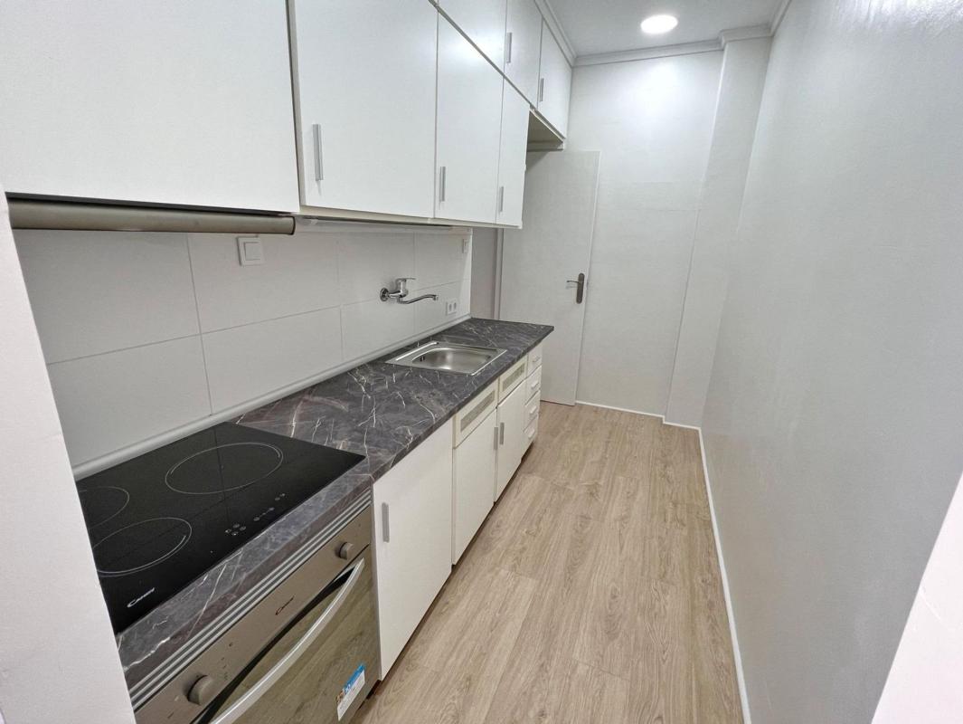 Venta de piso en Piso en Fraternidad, Elda, Elda
photo 3