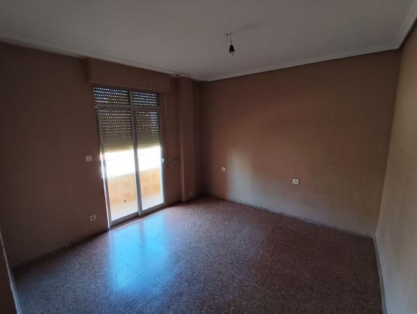 Продажа квартиры на Piso en Calle de la Independencia, Las Cruces, Villena, Вильена
thumbnail 2