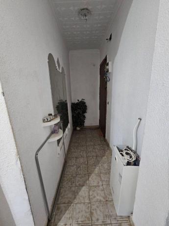 Venta de piso en Piso en Calle Senador José Vicente Beviá, 1, Colonia Requena - Virgen del Carmen, Alicante / Alacant, Alicante / Alacant
 photo 1