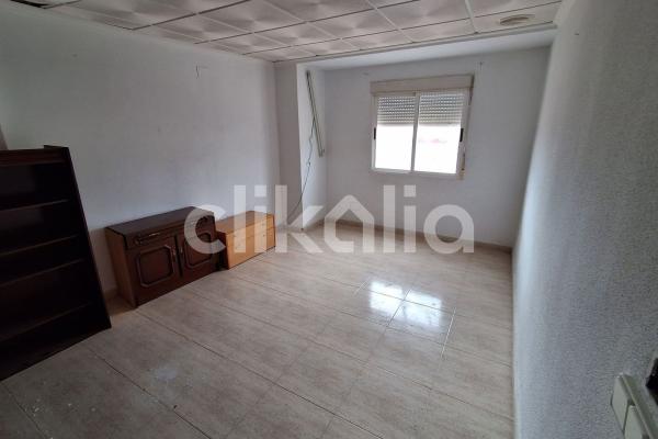 Sprzedaż mieszkania w Piso en Calle Sant Joaquim, Crevillente, Crevillente
 photo 1