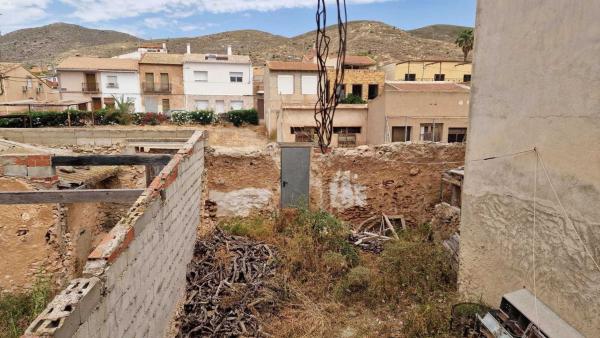 Chalet adosado en Hondón de los Frailes thumbnail 1