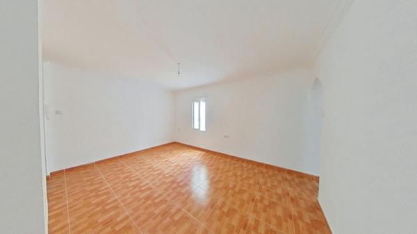 Продажа квартиры на Piso en Raval de Santa Teresa-El Asilo, Elche / Elx, Эльче / Эльх
 photo 1