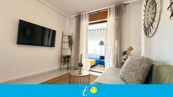 Sale of flat in Piso en Avenida Robleda, 6, La Siesta - El Salado - Torreta, Torrevieja, Torrevieja
thumbnail 2
