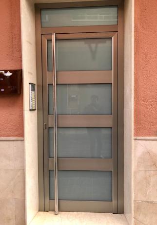 Sprzedaż mieszkania w Piso en Calle El Huerto, 16, Centro, Elda, Elda
photo 1