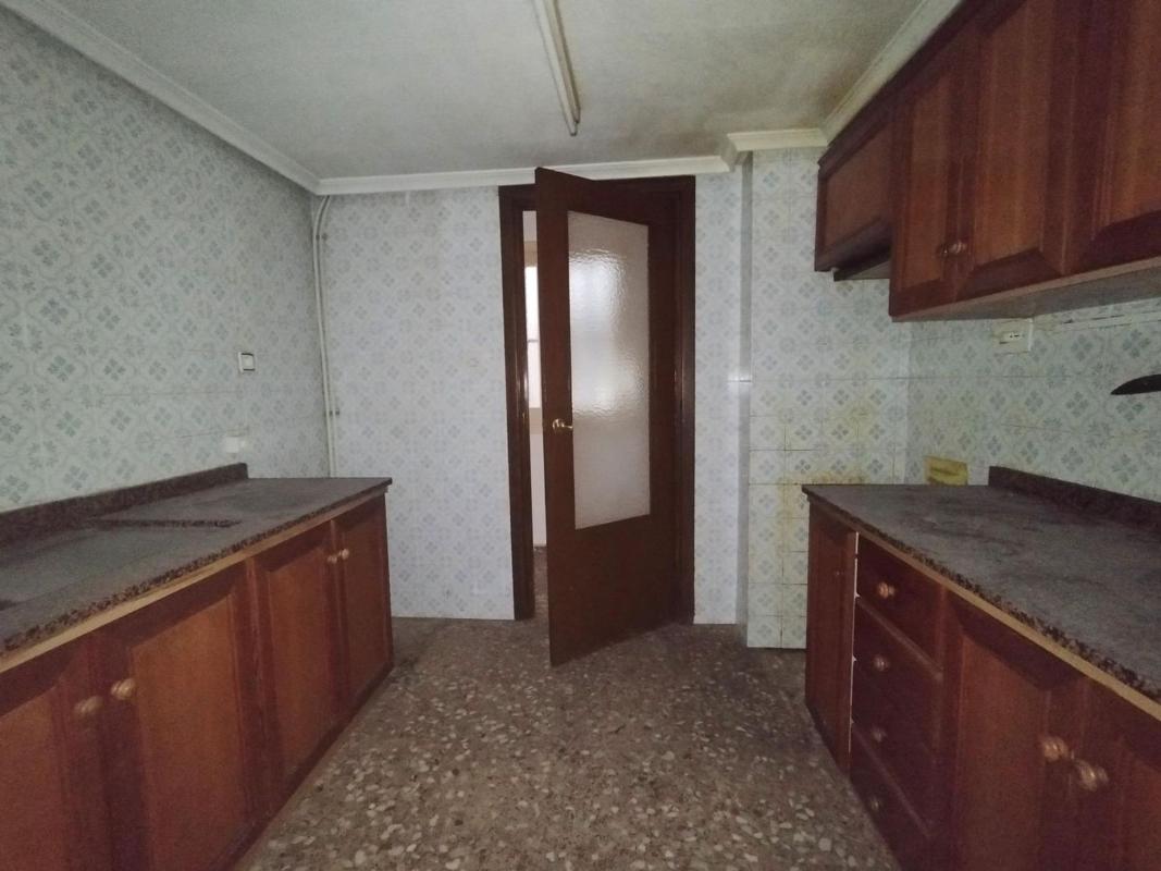 Продажа квартиры на Piso en Plaza de Toros - Avenida Chapí - Trinquete, Elda, Эльда
photo 2
