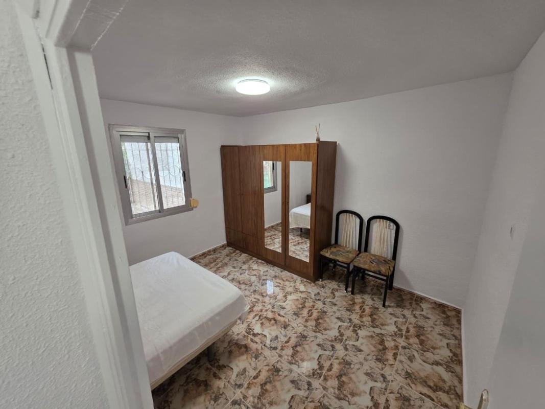 Venta de piso en Piso en Pasaje Gonzalo de Berceo, 6, Juan XXIII, Alicante / Alacant, Alicante / Alacant
photo 5