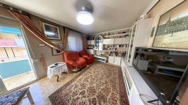 Sale of flat in Piso en CL Geografo Rey Pastor, Colonia Requena - Virgen del Carmen, Alicante / Alacant, Alicante
 photo 2