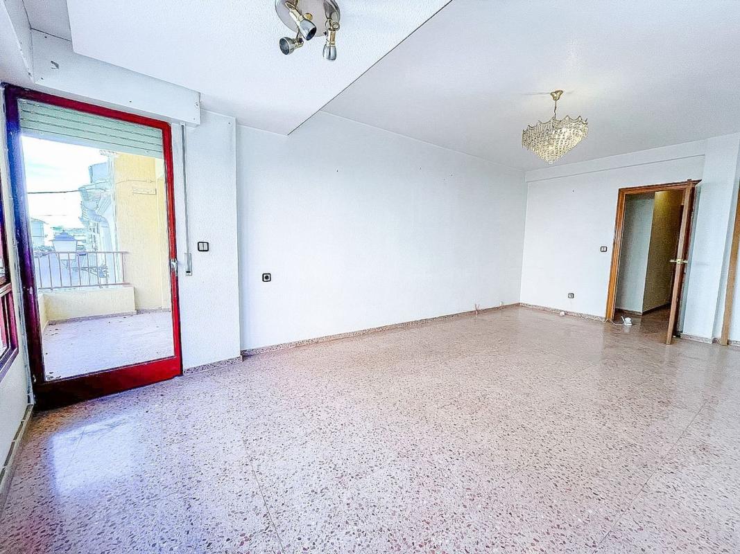 Sale of apartment in Piso en Pinoso, Pinoso
photo 2