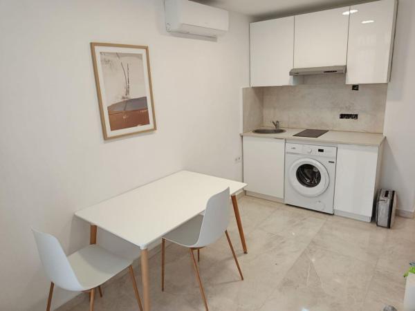 Sale of flat in Piso en Plà del Bon Repòs-La Goteta, Alicante / Alacant, Alicante
 photo 2