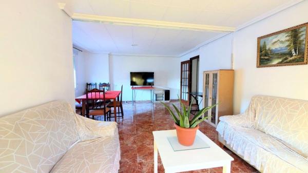 Sale of flat in Piso en Plaza Crevillente-Juzgados, Elche / Elx, Elche / Elx
 photo 2