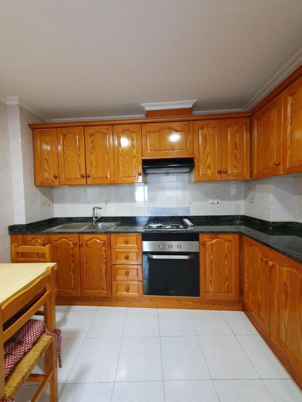 Sprzedaż mieszkania w Piso en Calle Rafael Sánchez Ceva, 33, Los Magros-Casablanca, Elche / Elx, Elche / Elx
 photo 2