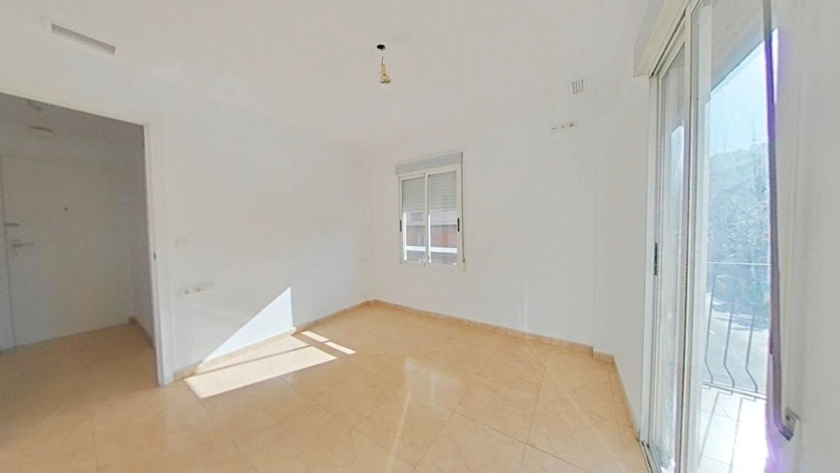 Sale of apartment in Piso en Reina Victoria-Miguel Hernández, Elche / Elx, Elche / Elx
 photo 2