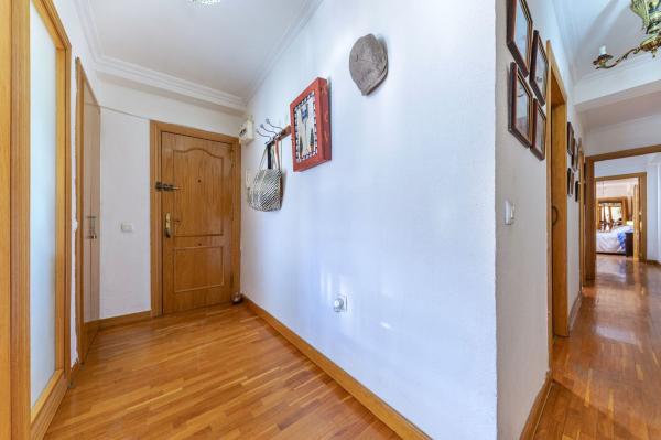 Sale of flat in Piso en CL Dr Sapena, Carolinas Bajas, Alicante / Alacant, Alicante
 photo 2