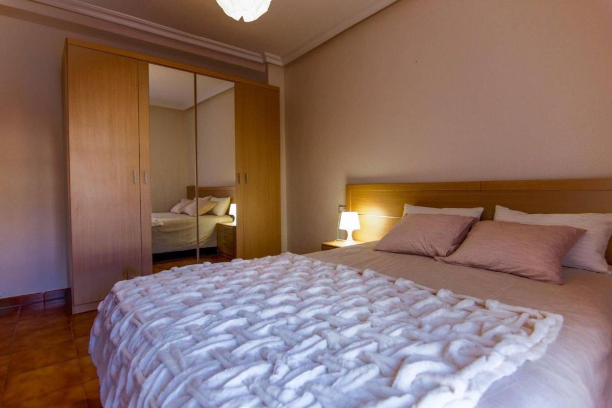 Sale of apartment in Piso en Calle Gabriel Miro, Centro, Elda, Elda
photo 3