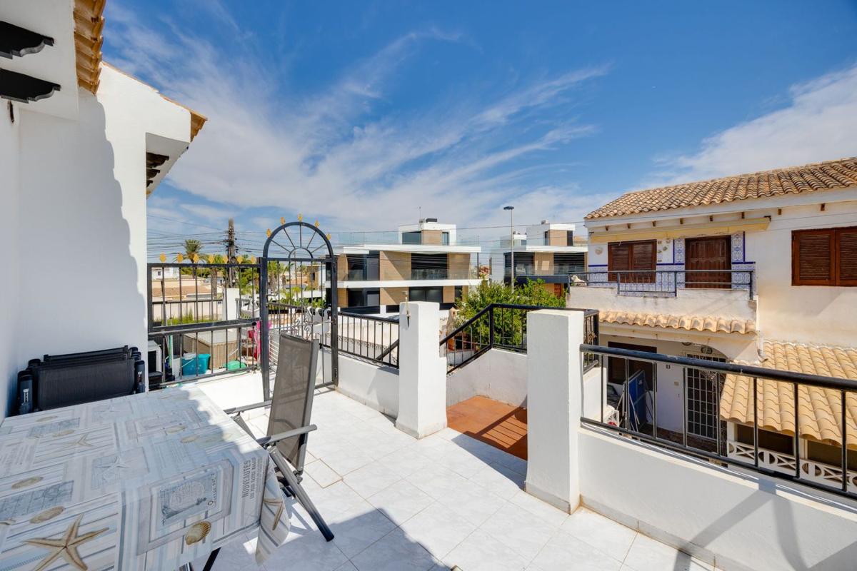 Venta de piso en Piso en Argonauta, 1, Aguas Nuevas, Torrevieja, Torrevieja
 photo 3