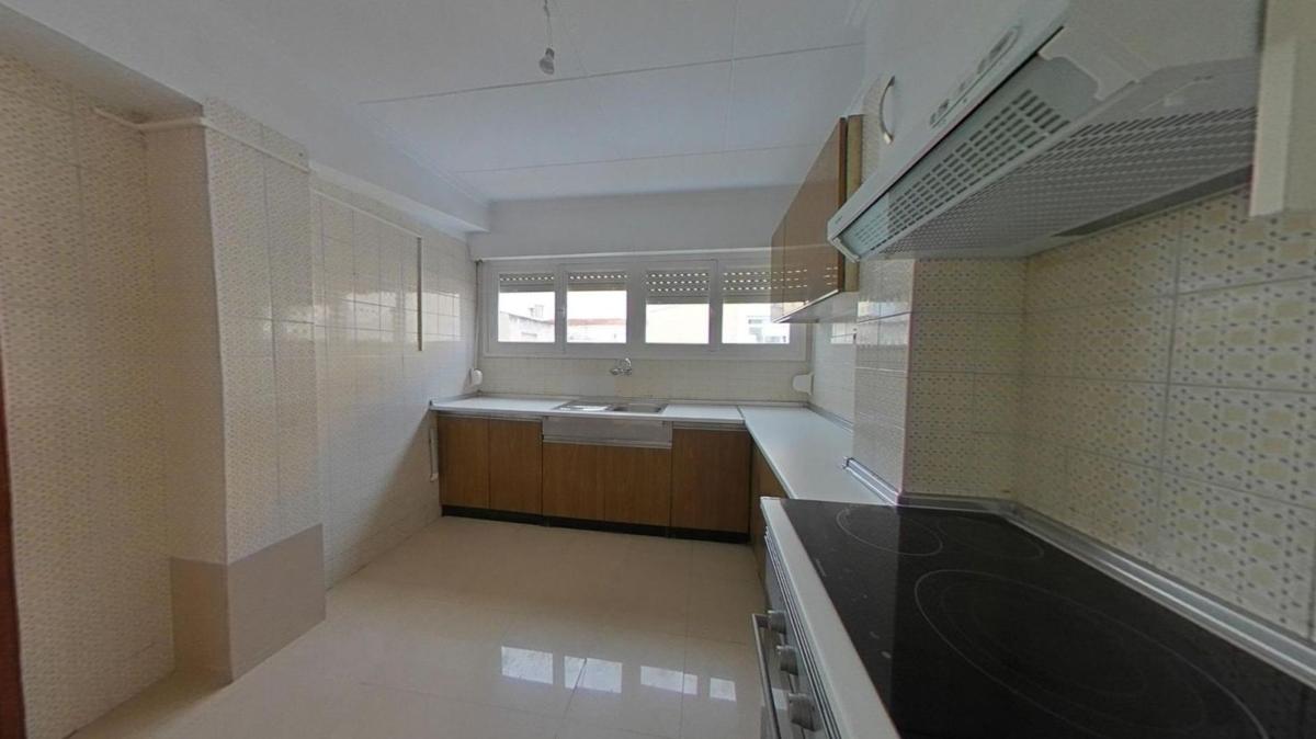 Venta de piso en Piso en Calle Uruguay, 22, Plaza de Toros - Avenida Chapí - Trinquete, Elda, Elda
photo 2