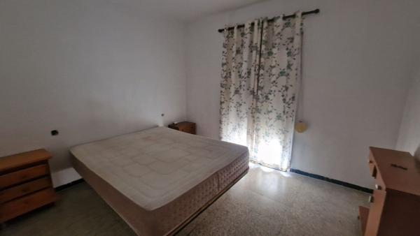 Venta de piso en Piso en Calle Antonio García Cayuelas, San Crispín, Elche / Elx, Elche / Elx
thumbnail 2