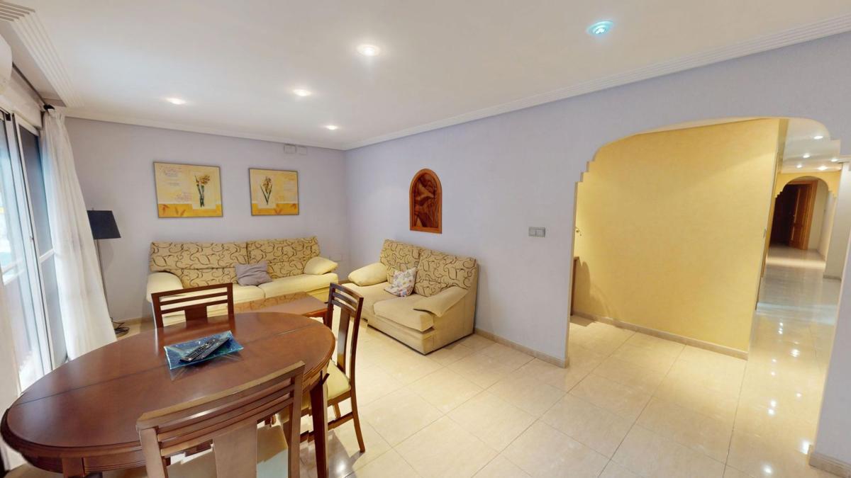 Venta de piso en Piso en Calle Mariano Luiña, Pont Nou-Corazón de Jesús, Elche / Elx, Elche / Elx
photo 3