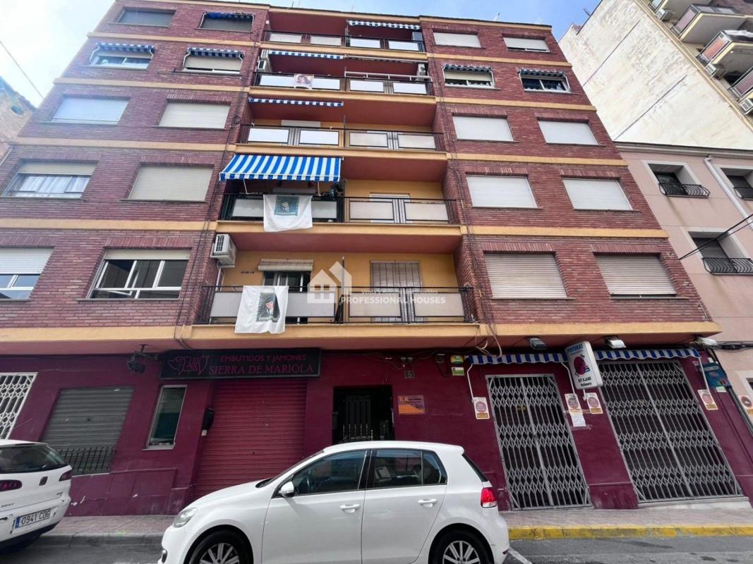 Sprzedaż mieszkania w Piso en Avenida Rei en Jaume I el Conqueridor, 5, Cocentaina, Kokentaina
photo 1