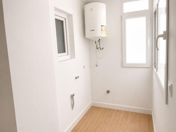 Продажа квартиры на Piso en Calle Escalona, 3, El Mercado, Villena, Вильена
thumbnail 2