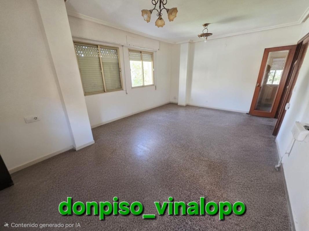 Venta de piso en Piso en Plaza de Toros - Avenida Chapí - Trinquete, Elda, Elda
photo 2