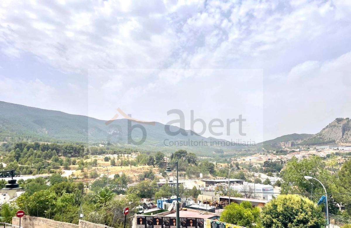 Продажа квартиры на Piso en Avenida d'Elx, 3, Centro - Zona Alta, Alcoy / Alcoi, Алкой
photo 2
