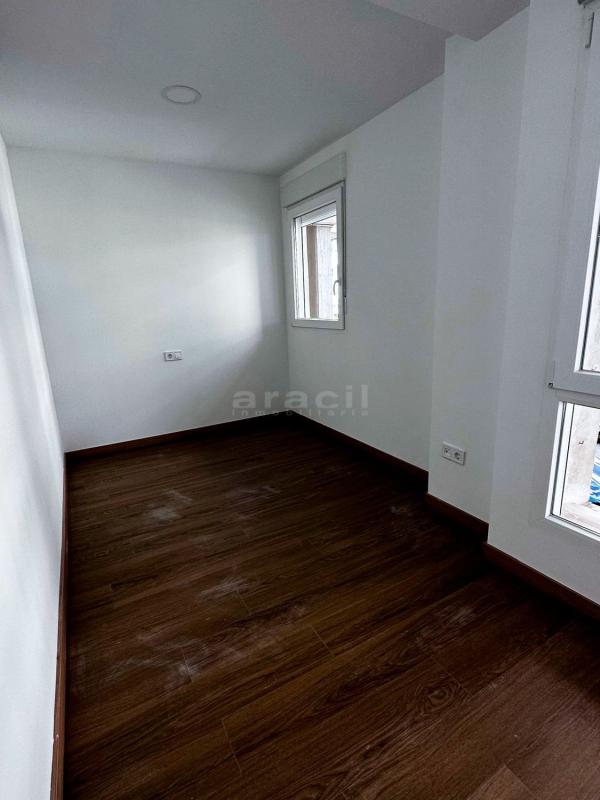 Продажа квартиры на Piso en Barri Santa Rosa, Alcoy / Alcoi, Алкой
photo 5
