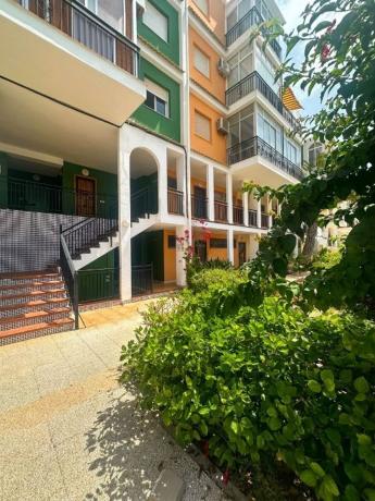 Venta de piso en Piso en Avenida Don Juan de Austria, La Veleta, Torrevieja, Torrevieja
thumbnail 1