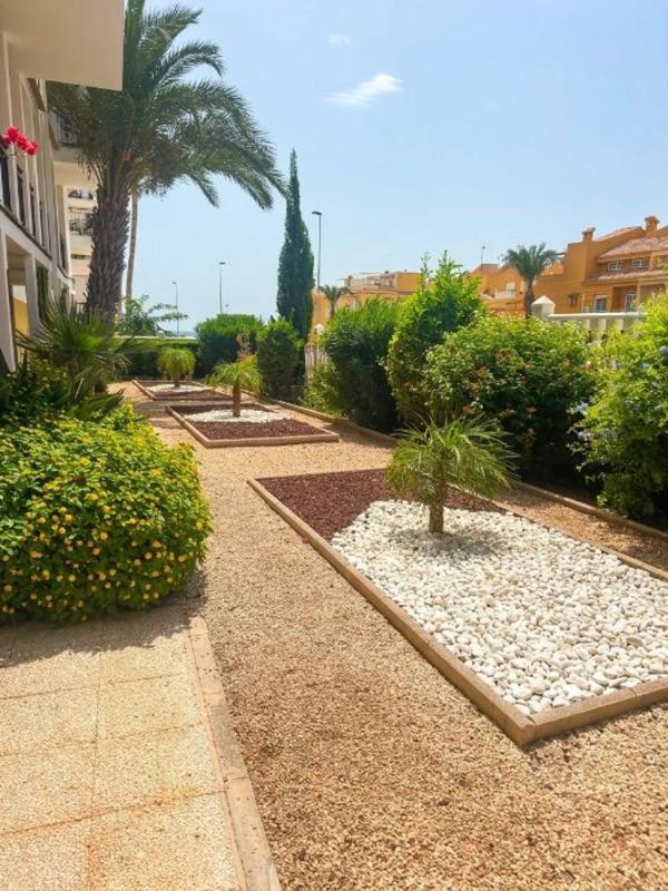 Venta de piso en Piso en Avenida Don Juan de Austria, La Veleta, Torrevieja, Torrevieja
 photo 4