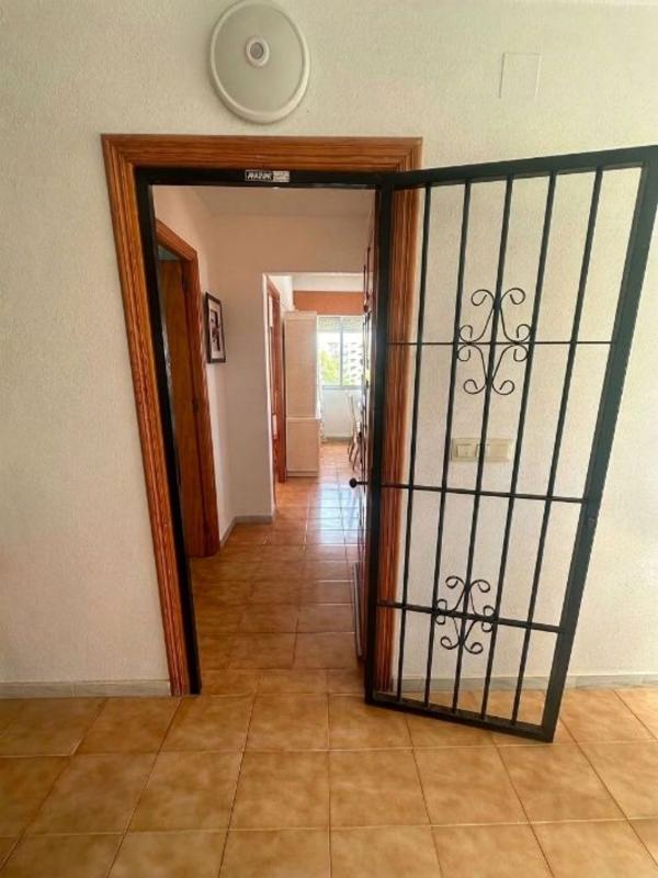 Venta de piso en Piso en Avenida Don Juan de Austria, La Veleta, Torrevieja, Torrevieja
 photo 5