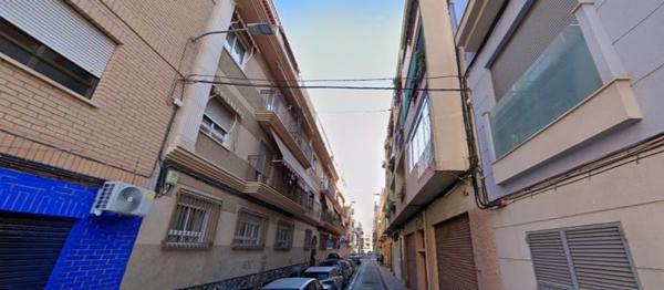Venta de piso en Piso en General Polavieja, Carolinas Altas, Alicante / Alacant, Alicante / Alacant
photo 1