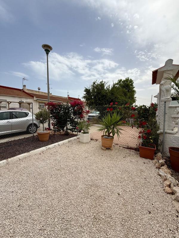 Sale of townhouse in  Chalet adosado en Manuel Benitez-el Cordobe, La Siesta - El Salado - Torreta, Torrevieja , Torrevieja photo 5