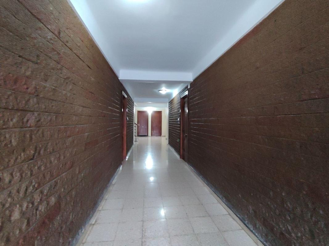Venta de piso en Piso en Plaza de la Cruz, Virgen del Remedio - Parque lo Morant, Alicante / Alacant, Alicante / Alacant
photo 2