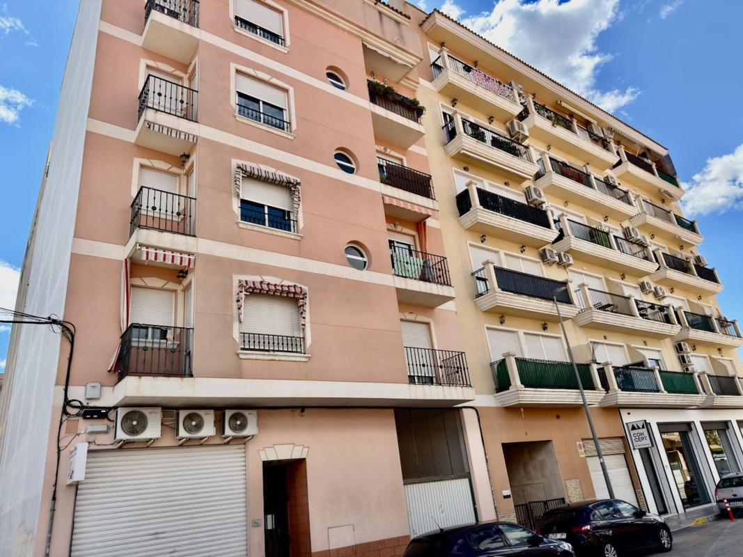 Продажа квартиры на Piso en Calle la Serrana, 6, Almoradí, Алморади
photo 1